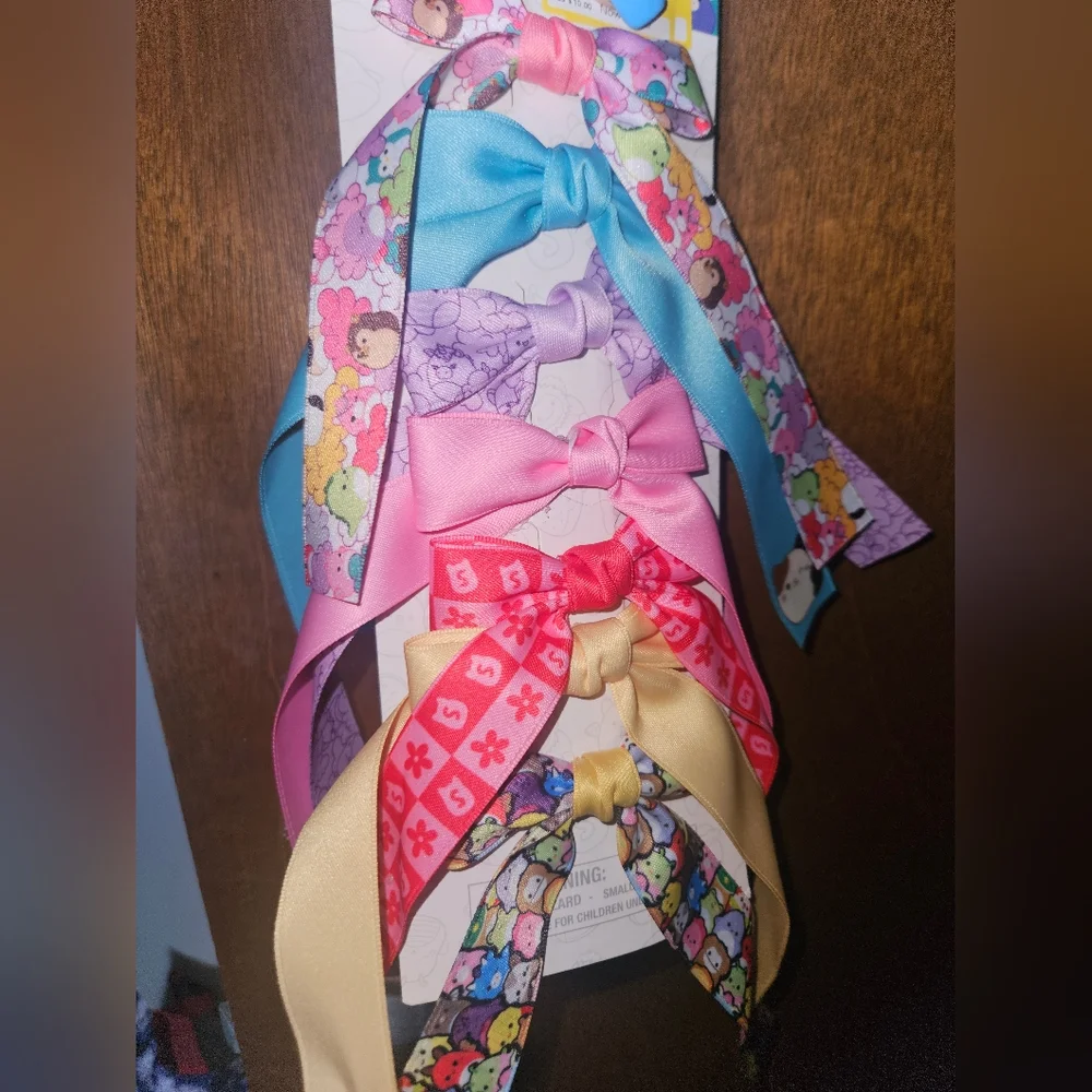 NWT Squishmallows Colorful Ribbon Set Of 6 Bow Clips